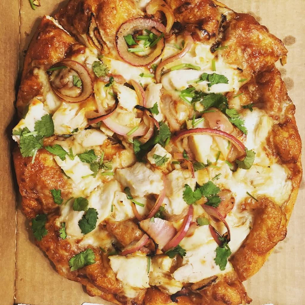 Shakeys Pizza Parlor | restaurant | 935 W Arbor Vitae St, Inglewood, CA 90301, USA | 3106495044 OR +1 310-649-5044