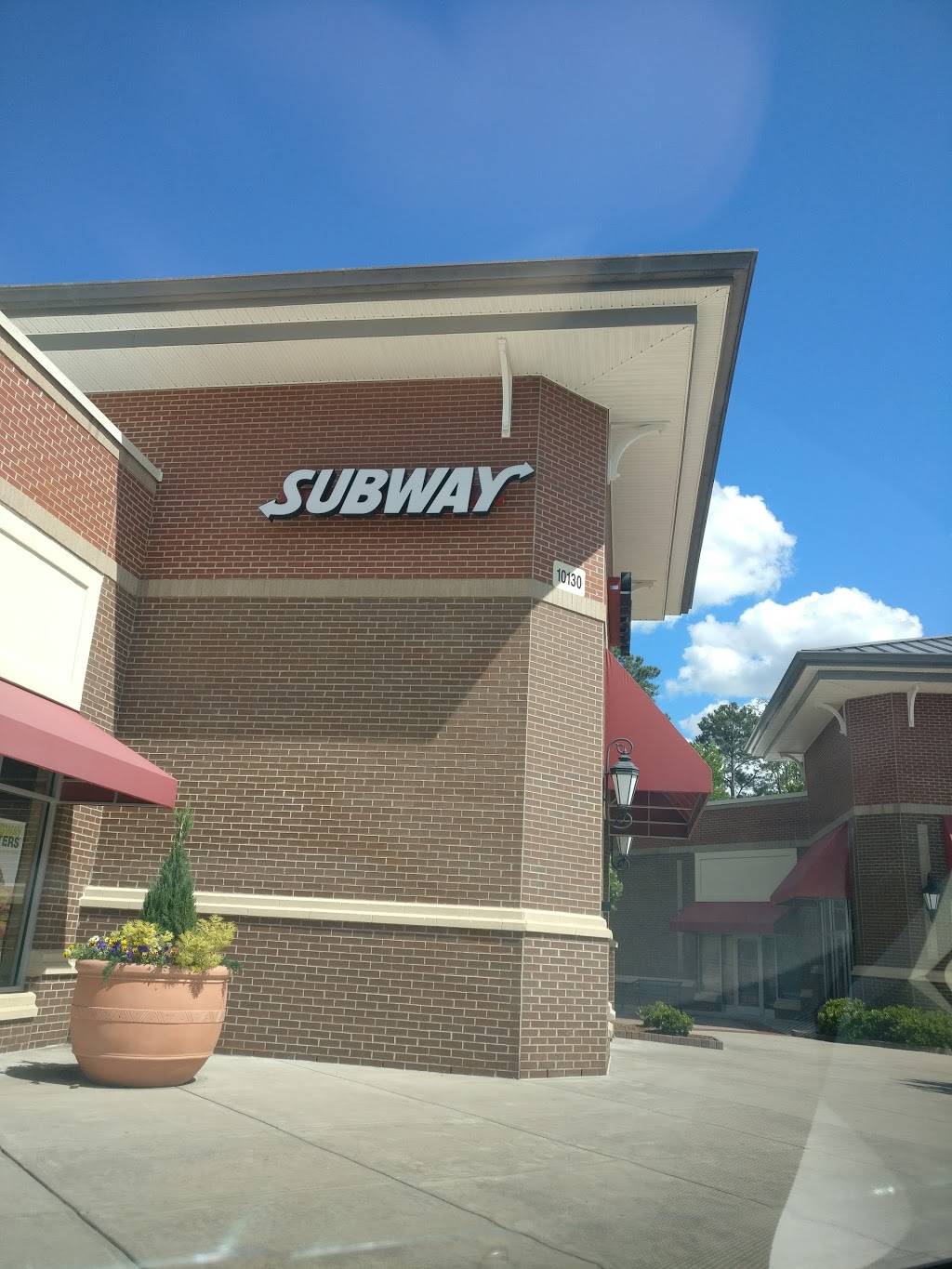 Subway | restaurant | 10130-300 Green Level Church Road, Cary, NC 27519, USA | 9194609422 OR +1 919-460-9422
