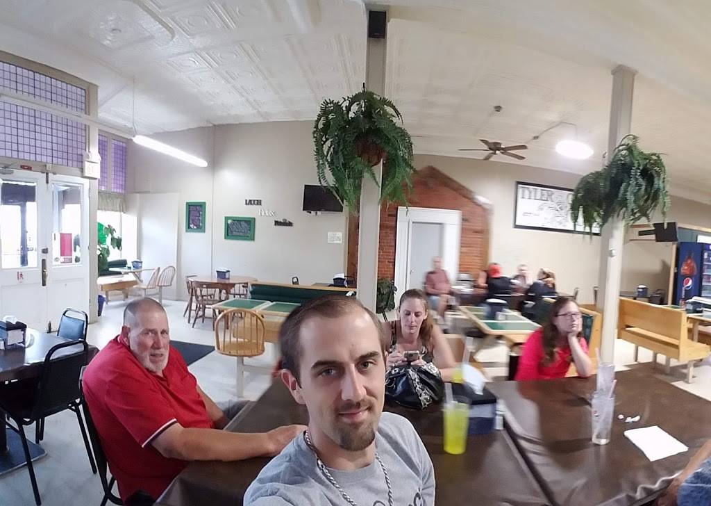 Boggs Pizza & Grill | restaurant | 220 Main St, Middlebourne, WV 26149, USA | 3047580554 OR +1 304-758-0554