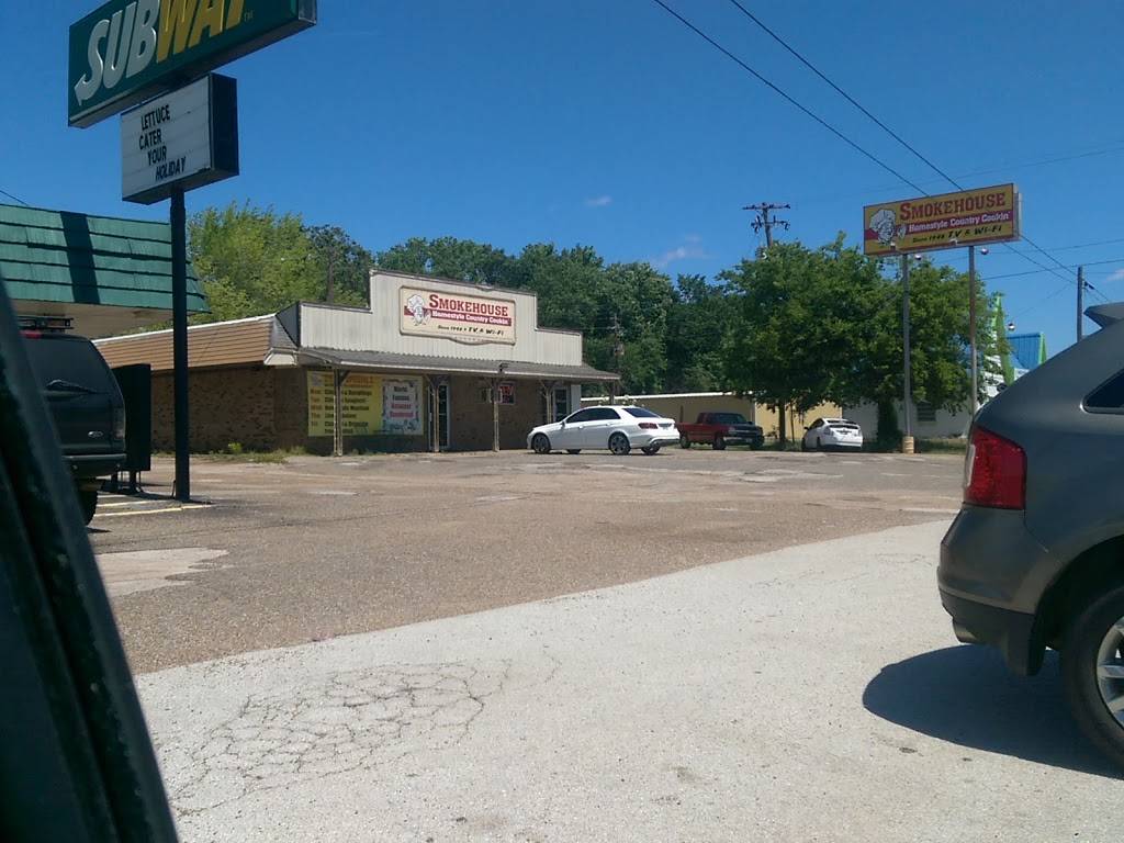 Smokehouse Restaurant | restaurant | 207 US-79, Henderson, TX 75652, USA | 9036577524 OR +1 903-657-7524