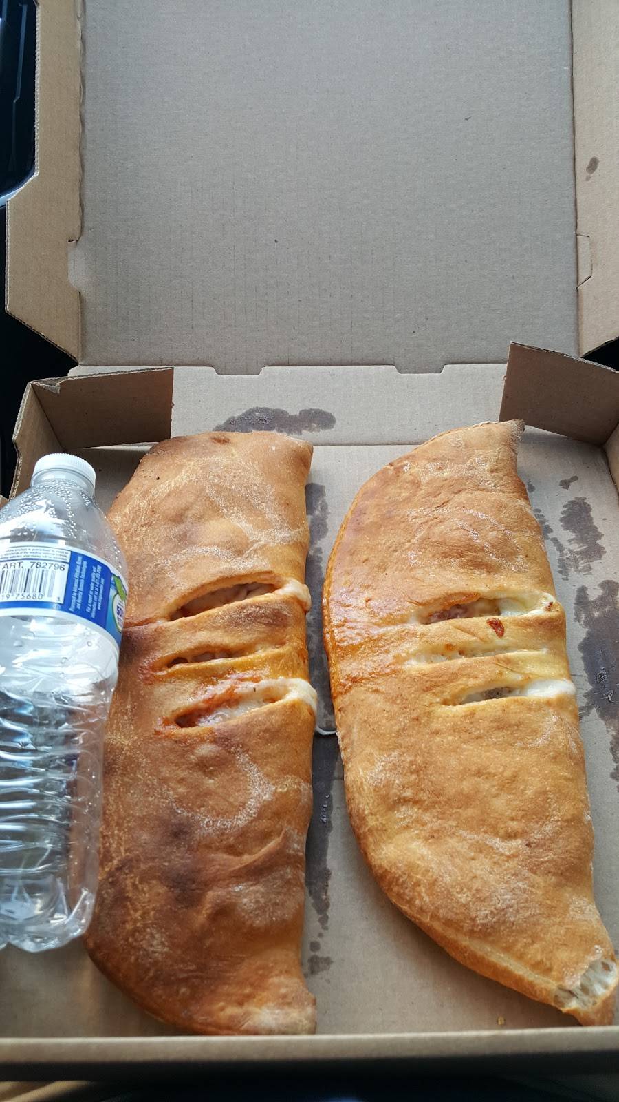 Tivoli Pizza | restaurant | 23071 E Main St, Armada, MI 48005, USA | 5867844400 OR +1 586-784-4400