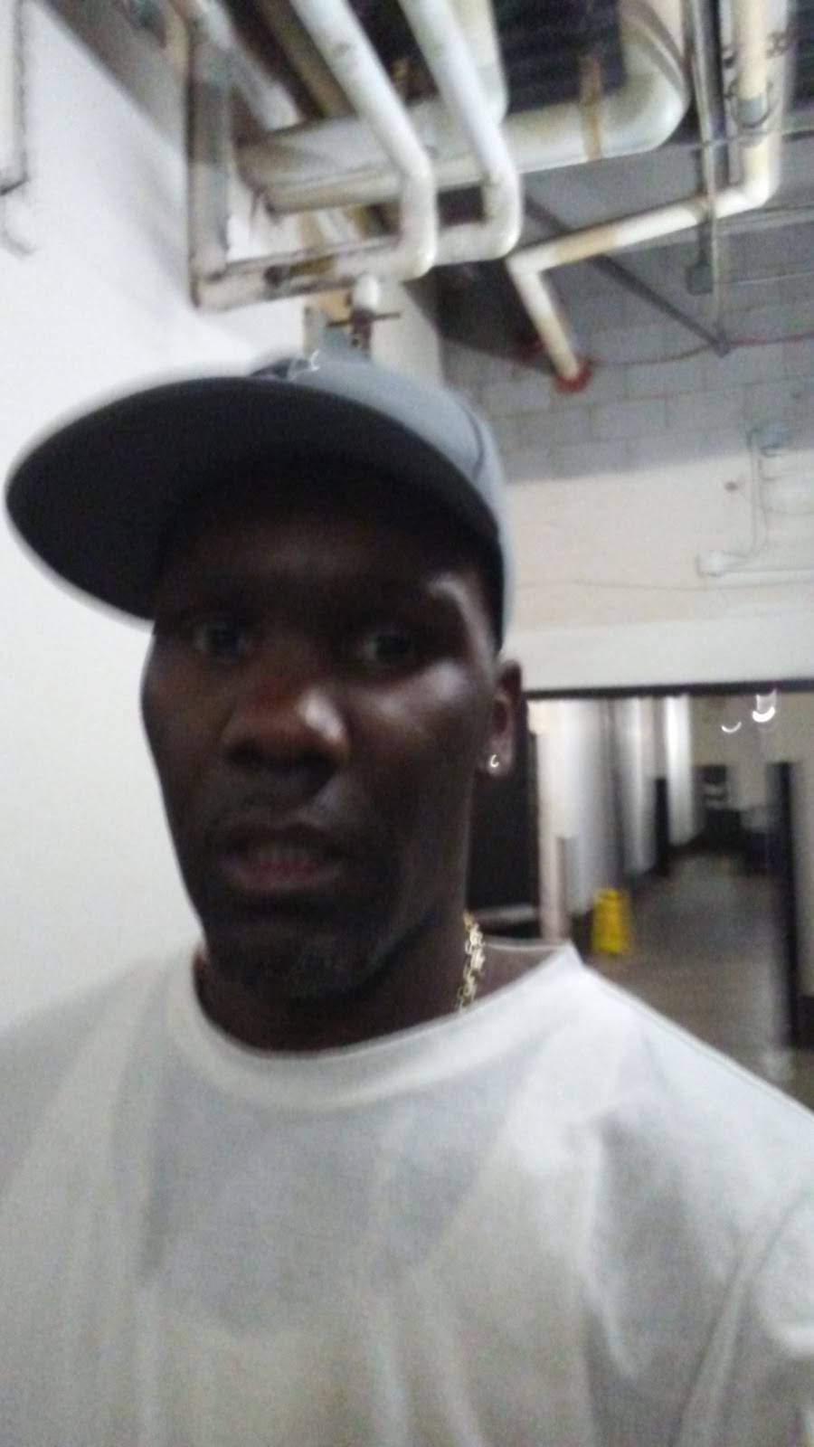 Charleys Philly Steaks | restaurant | 410 Four Seasons Town Centre Spc 350E, Greensboro, NC 27427, USA | 3368528826 OR +1 336-852-8826