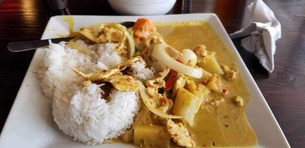 Chilli Thai | restaurant | 1012 W Hebron Pkwy #138, Carrollton, TX 75010, USA | 9728205670 OR +1 972-820-5670