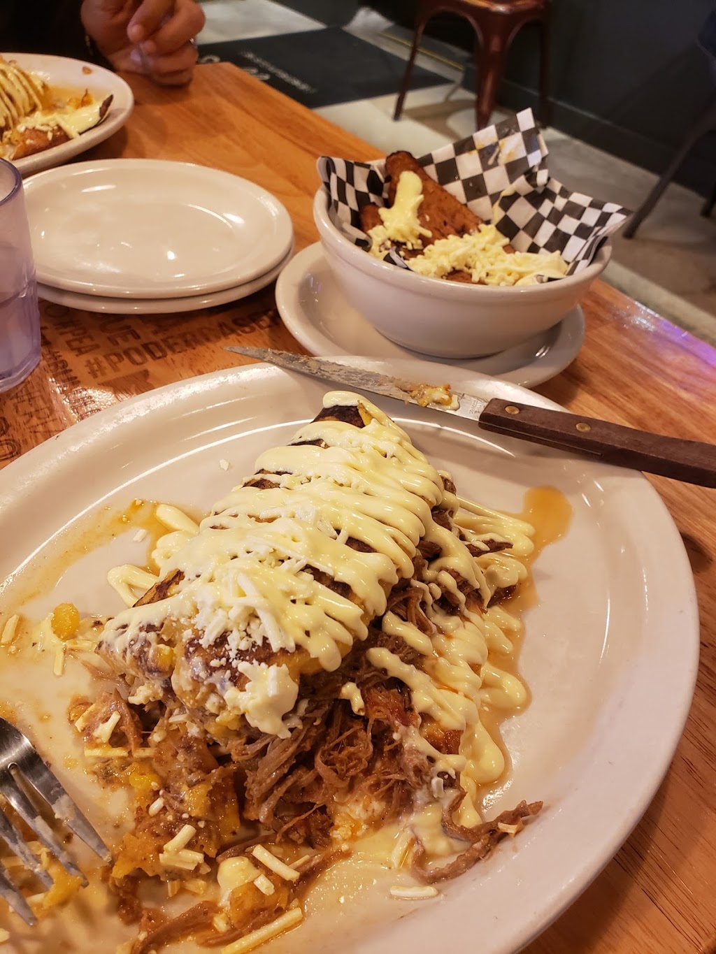 Doggis Arepa Bar | meal takeaway | 7281 Biscayne Blvd, Miami, FL 33138, USA | 7865589538 OR +1 786-558-9538