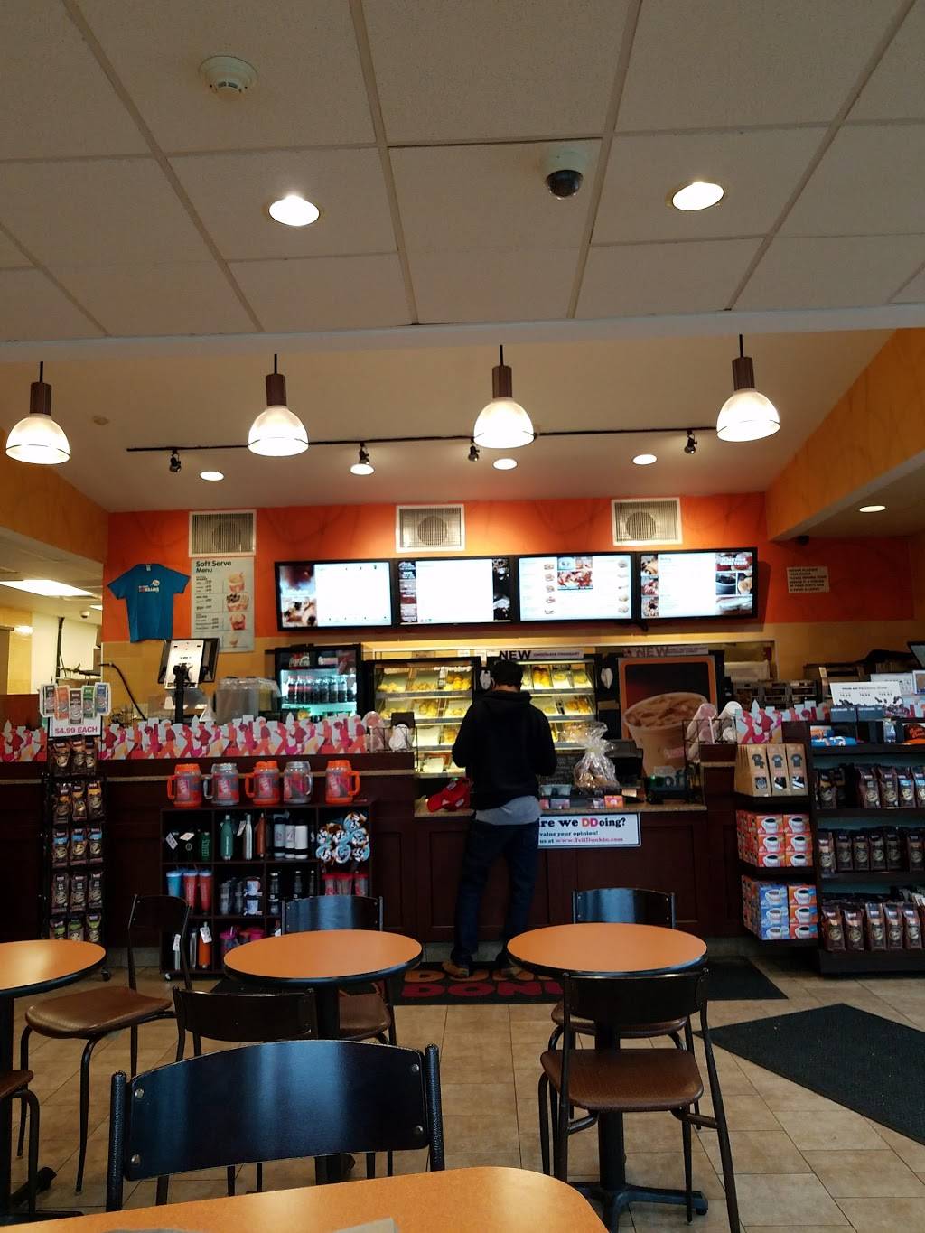Dunkin | bakery | 30 Commercial St, Foxborough, MA 02035, USA | 5086983307 OR +1 508-698-3307