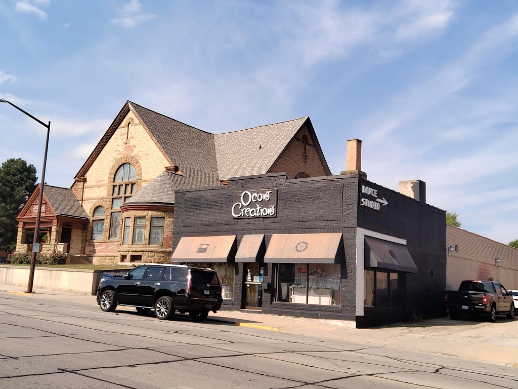 El Pollo Giro #3 | restaurant | 33 N Lake St, Aurora, IL 60506, USA | 6308448100 OR +1 630-844-8100