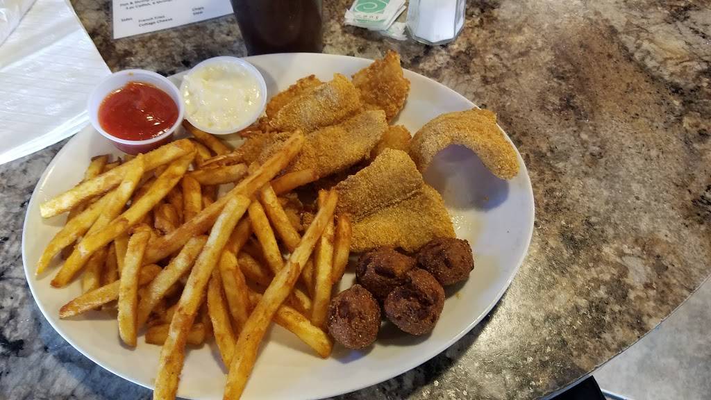 Hogs Haus Sports Bar & Grill | restaurant | 810 OFallon Rd, Weldon Spring, MO 63304, USA | 6363290006 OR +1 636-329-0006
