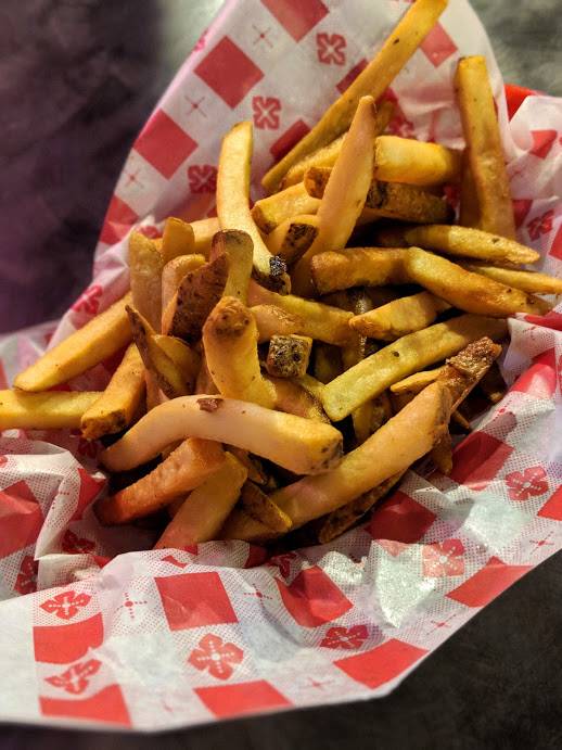 Family Pizza & Pub | meal takeaway | 200 E Pleasant Valley Blvd, Altoona, PA 16602, USA | 8149465363 OR +1 814-946-5363