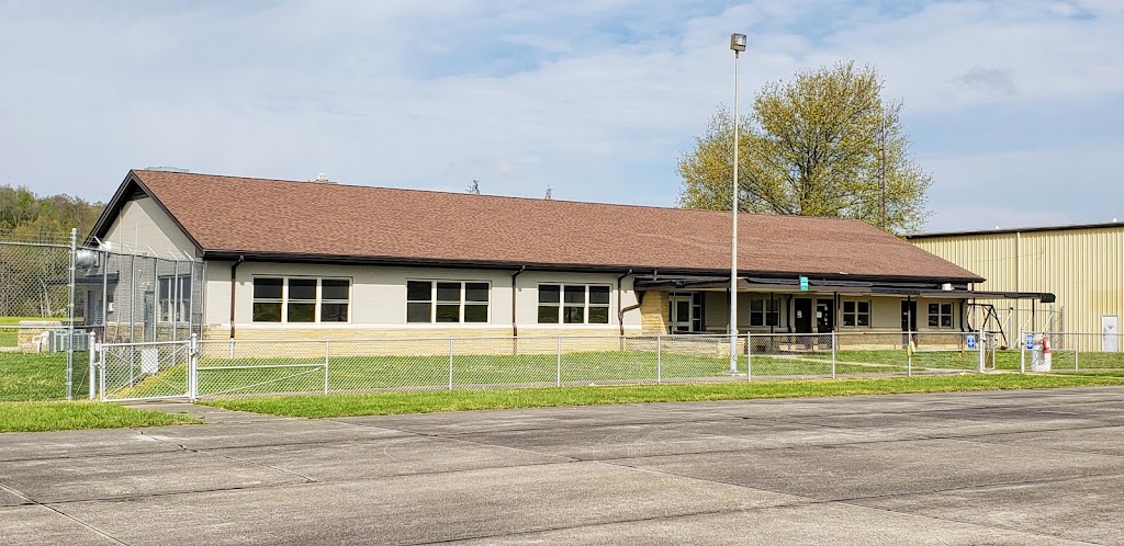 Greater Portsmouth Regional-PMH Aviation | restaurant | 138 Barklow Rd, Minford, OH 45653, USA | 7408202300 OR +1 740-820-2300