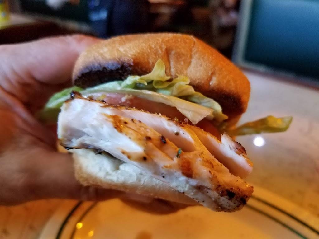 Flanigans Seafood Bar and Grill | restaurant | 2600 Davie Blvd, Fort Lauderdale, FL 33312, USA | 9547913942 OR +1 954-791-3942