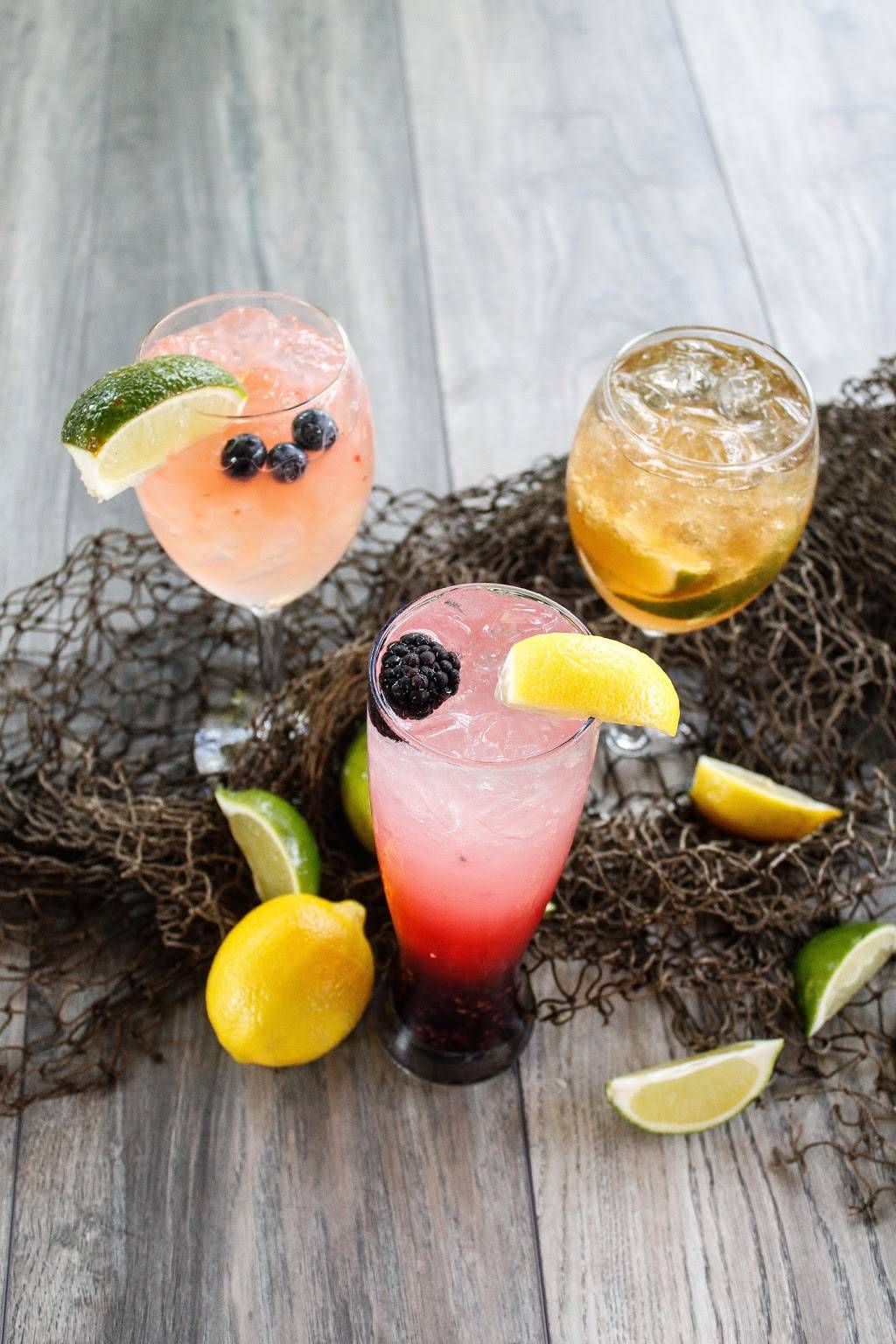 The Reel Seafood & Grill | restaurant | 1683 West State Highway 46 #235, New Braunfels, TX 78132, USA | 8302146103 OR +1 830-214-6103