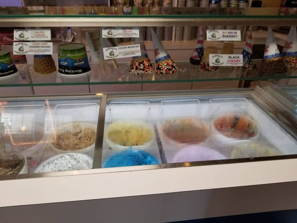 Pizza Hut Express | restaurant | 5600 Gulf Blvd, St Pete Beach, FL 33706, USA | 7273632352 OR +1 727-363-2352