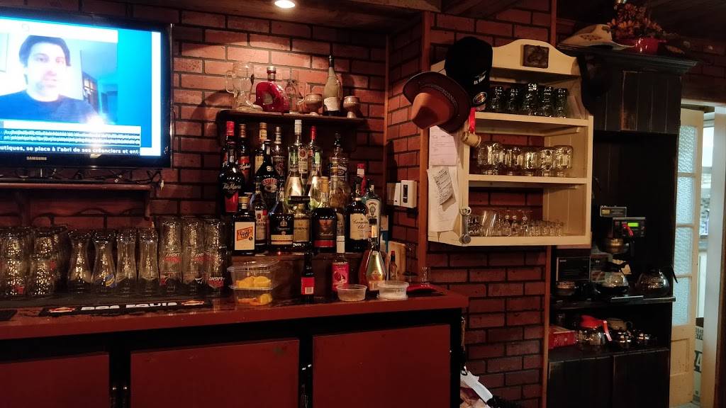 Resto Pub El Toro | restaurant | 115 Rue de la Caisse, Sainte-Justine, QC G0R 1Y0, Canada | 4183835432 OR +1 418-383-5432