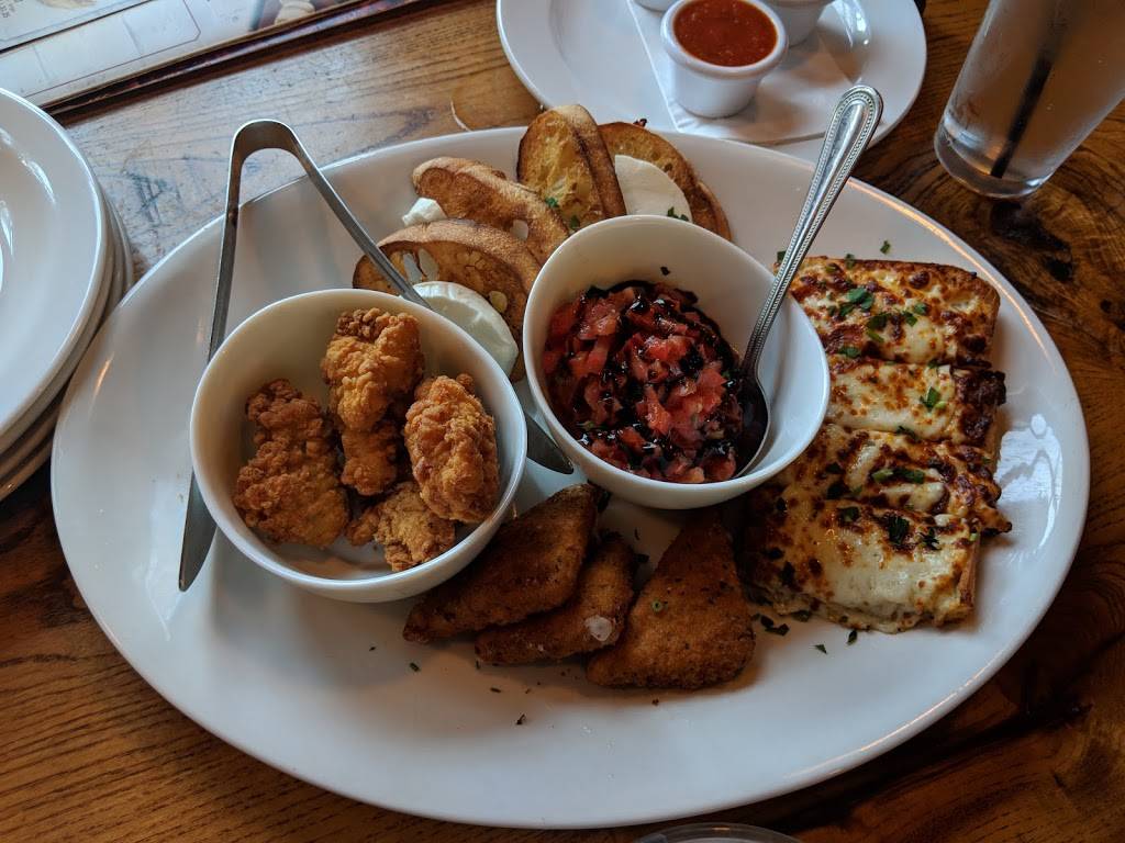 Giordanos | restaurant | 815 W Van Buren St, Chicago, IL 60607, USA | 3124211221 OR +1 312-421-1221