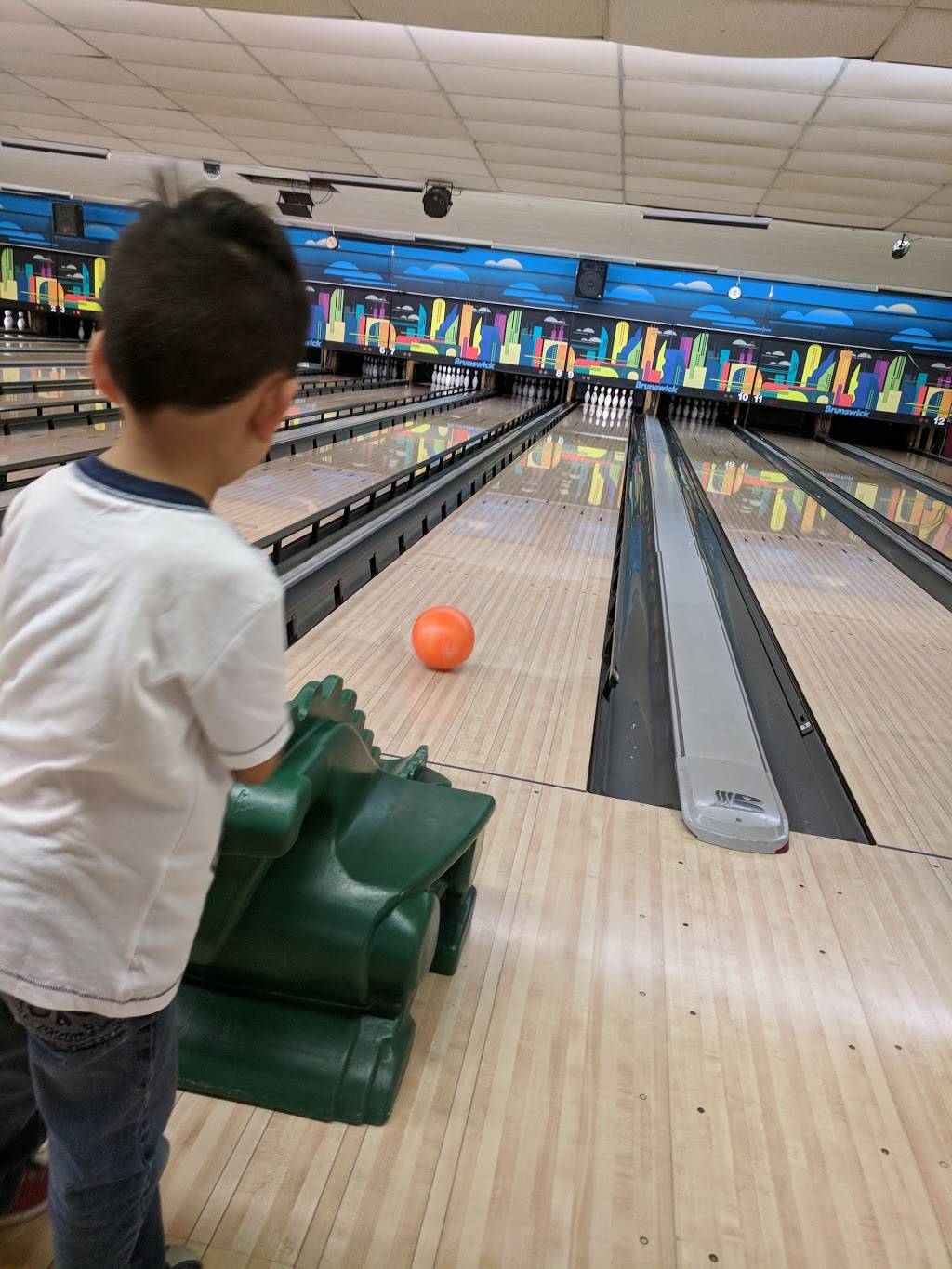 Winter Garden Bowl | meal takeaway | 715 S Dillard St, Winter Garden, FL 34787, USA | 4076143848 OR +1 407-614-3848