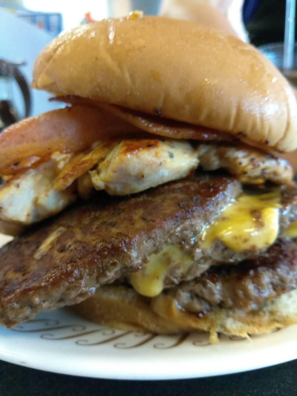 Waffle House | meal takeaway | 151 Park Ave, Orange Park, FL 32073, USA | 9042693612 OR +1 904-269-3612