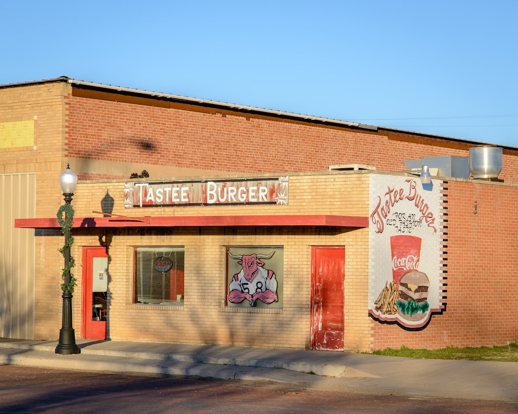 Tastee Burgers | restaurant | Lockney, TX 79241, USA | 8066522630 OR +1 806-652-2630