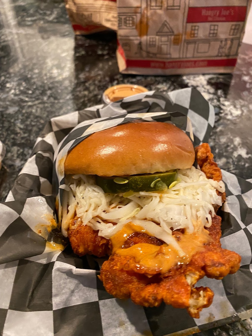Hangry Joes Hot Chicken | restaurant | 2952-A Chain Bridge Rd, Oakton, VA 22124, USA | 5716697766 OR +1 571-669-7766