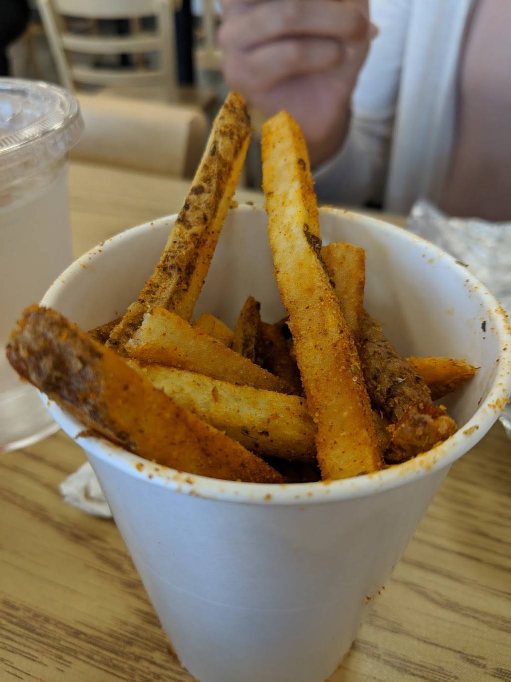 Five Guys | meal takeaway | 4025 Richmond Rd, Warrensville Heights, OH 44122, USA | 2163608888 OR +1 216-360-8888