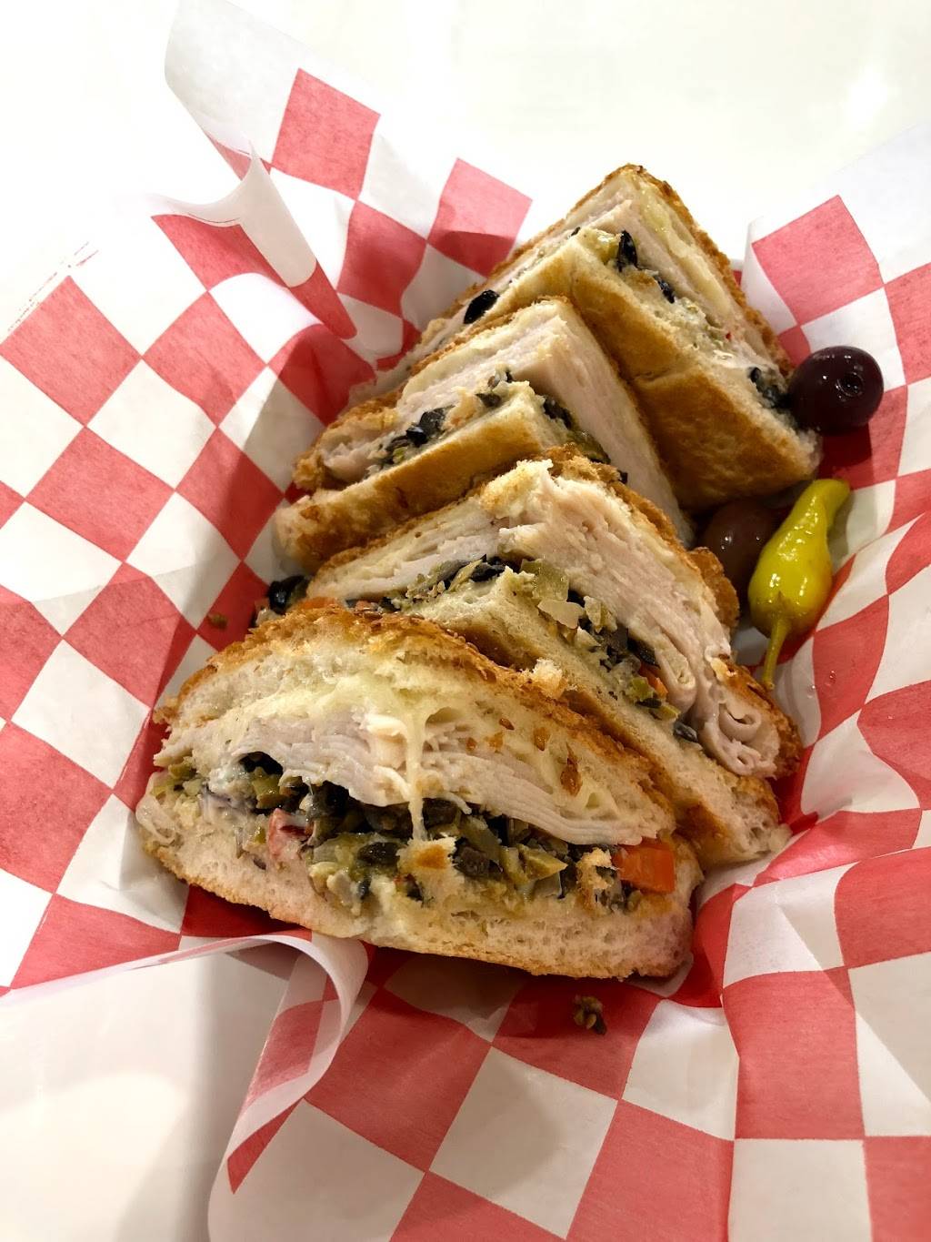 Paulie’s Poboy’s | restaurant | 11805 Westheimer Rd #360, Houston, TX 77077, USA | 2818098302 OR +1 281-809-8302