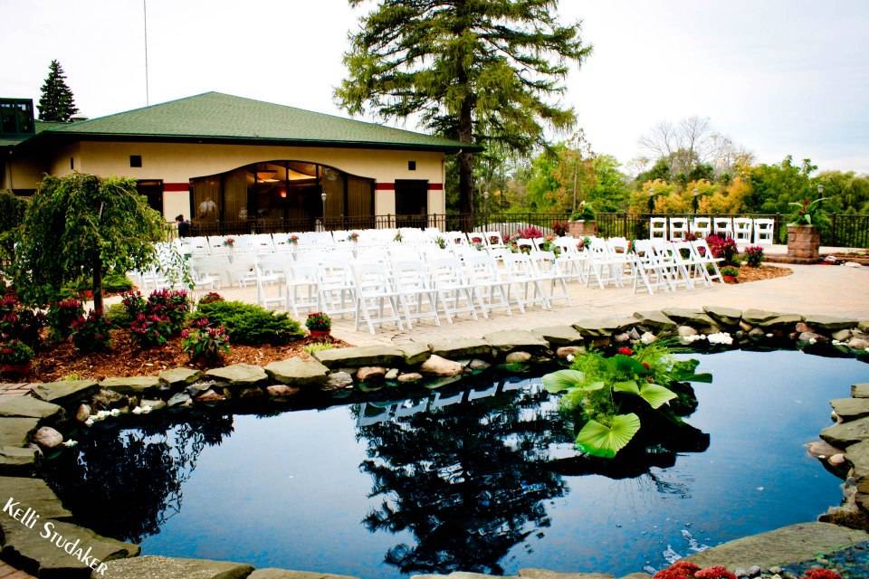 Black River Country Club | restaurant | 3300 Country Club Dr, Port Huron, MI 48060, USA | 8109829595 OR +1 810-982-9595