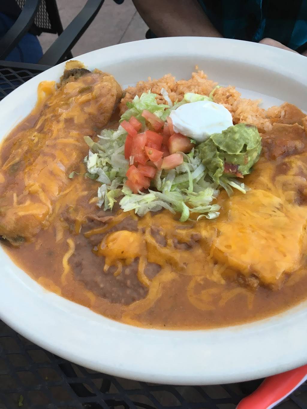 La Mariposa Mexican Restaurant | restaurant | 112 E Main St, Lyons, CO 80540, USA | 3038235595 OR +1 303-823-5595