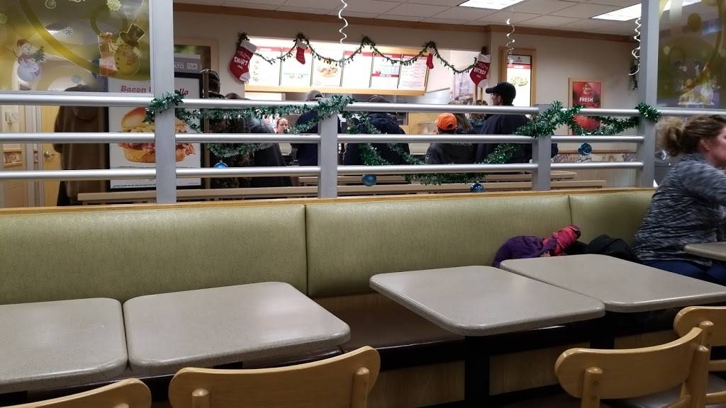 Wendys | restaurant | 413 Norfolk St N, Simcoe, ON N3Y 3P4, Canada | 5194264800 OR +1 519-426-4800