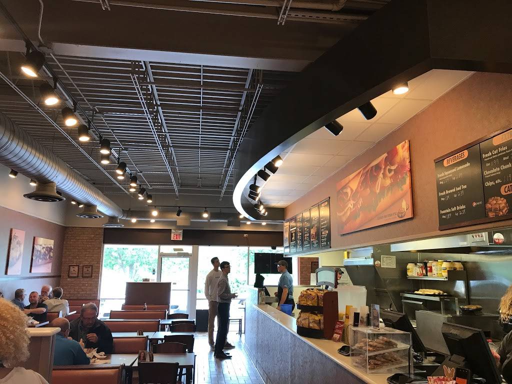 Penn Station | restaurant | 9868 Reading Rd, Cincinnati, OH 45241, USA | 5137697366 OR +1 513-769-7366