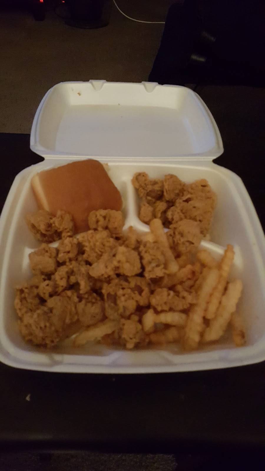 Williams Fried Chicken | restaurant | 2844 N Buckner Blvd, Dallas, TX 75228, USA | 2143200033 OR +1 214-320-0033