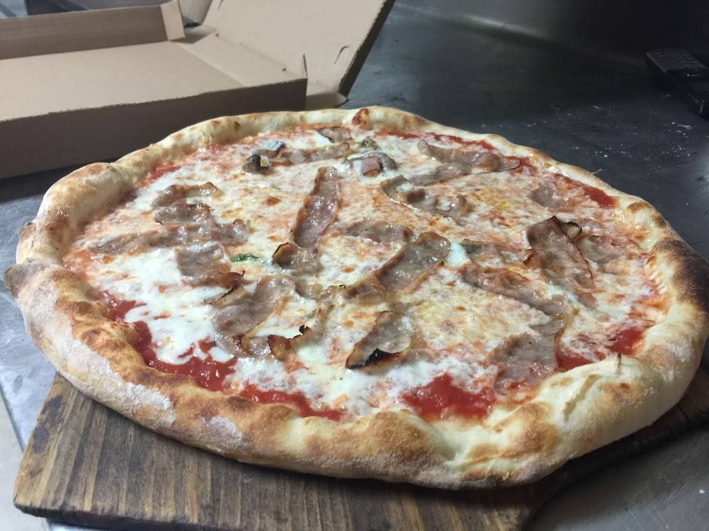 Colettis Pizza Factory | restaurant | 497 Elm St, Biddeford, ME 04005, USA | 2075714476 OR +1 207-571-4476
