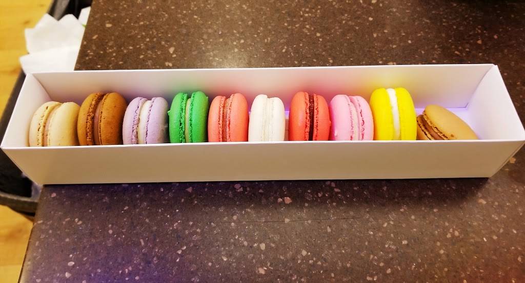 Le Petit Parisien | bakery | 10 Church St, Montclair, NJ 07042, USA | 9737460288 OR +1 973-746-0288