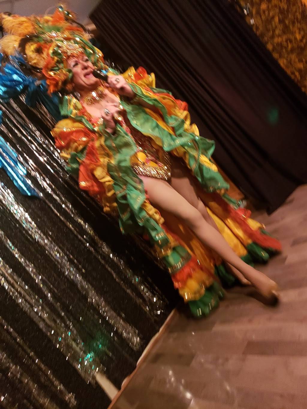 Restaurant C la Boite à Chantal | restaurant | 13305 Rue Sherbrooke E, Pointe-aux-Trembles, QC H1A 1C2, Canada | 5148345487 OR +1 514-834-5487