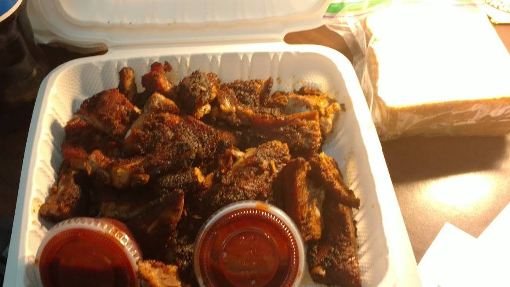 Johnny Boy Carryout | restaurant | 4125 Southern Ave SE, Capitol Heights, MD 20743, USA | 3017366300 OR +1 301-736-6300