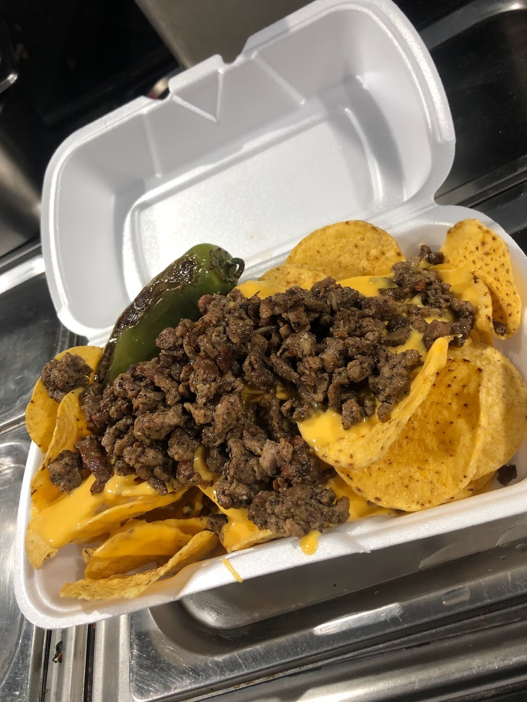 LA Hot Dogs & Munchies | restaurant | 5231 Steve Ave, Riverside, CA 92509, USA | 9092794364 OR +1 909-279-4364