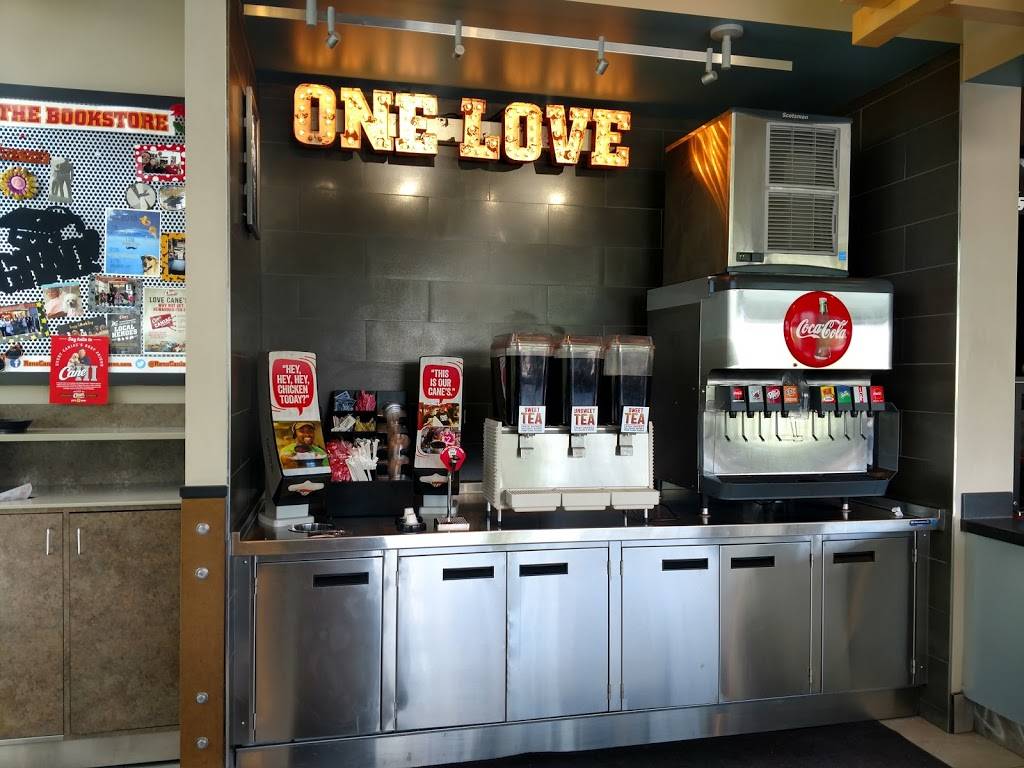 Raising Canes Chicken Fingers | meal takeaway | 2175 N Virginia St, Reno, NV 89503, USA | 7753578002 OR +1 775-357-8002