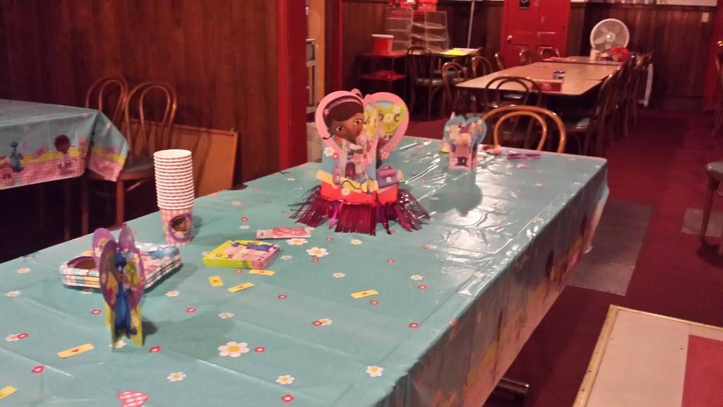 Bobbie Jos Diner | restaurant | 131 E Main Cross St, Edinburgh, IN 46124, USA | 8125266767 OR +1 812-526-6767