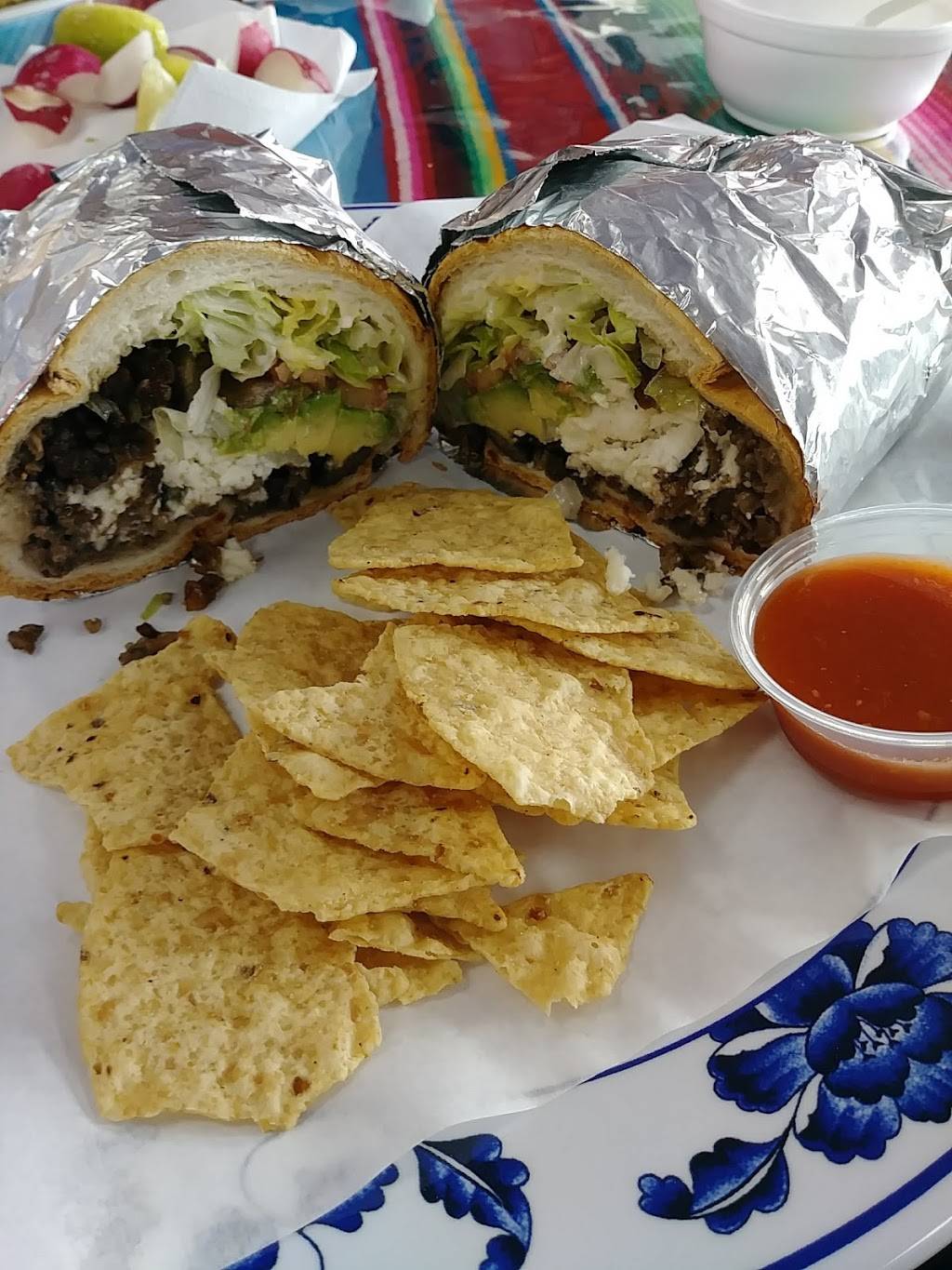 Antojitos Oaxaquenos Y Poblanos | restaurant | 307 Phelan Ave, San Jose, CA 95112, USA | 4084173740 OR +1 408-417-3740