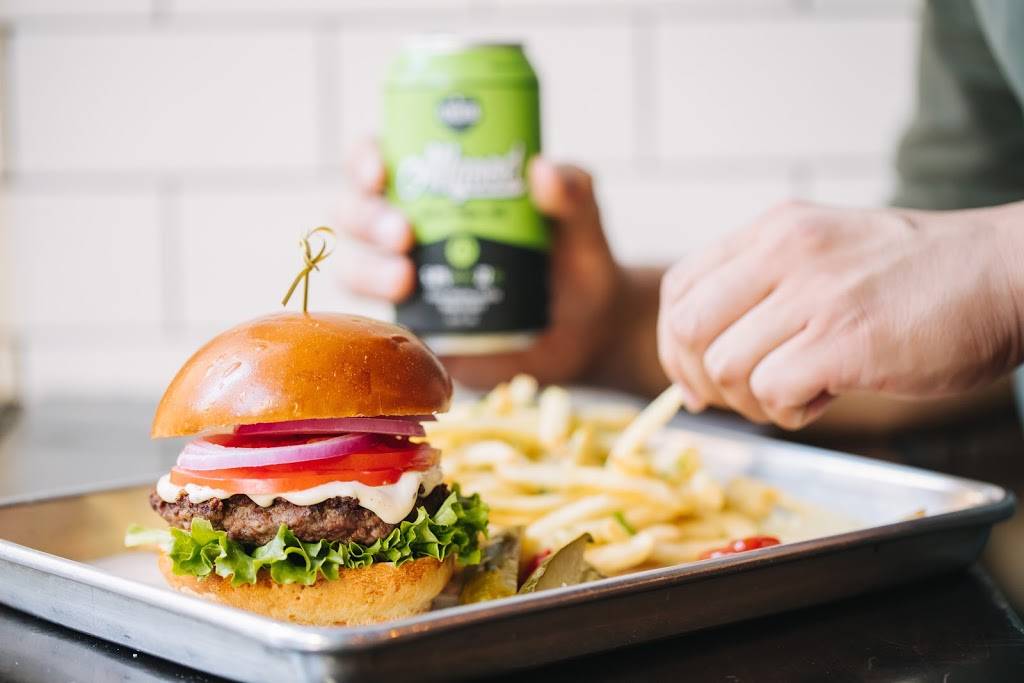 Chop House Burger | restaurant | 300 Throckmorton St, Fort Worth, TX 76102, USA | 6823128477 OR +1 682-312-8477