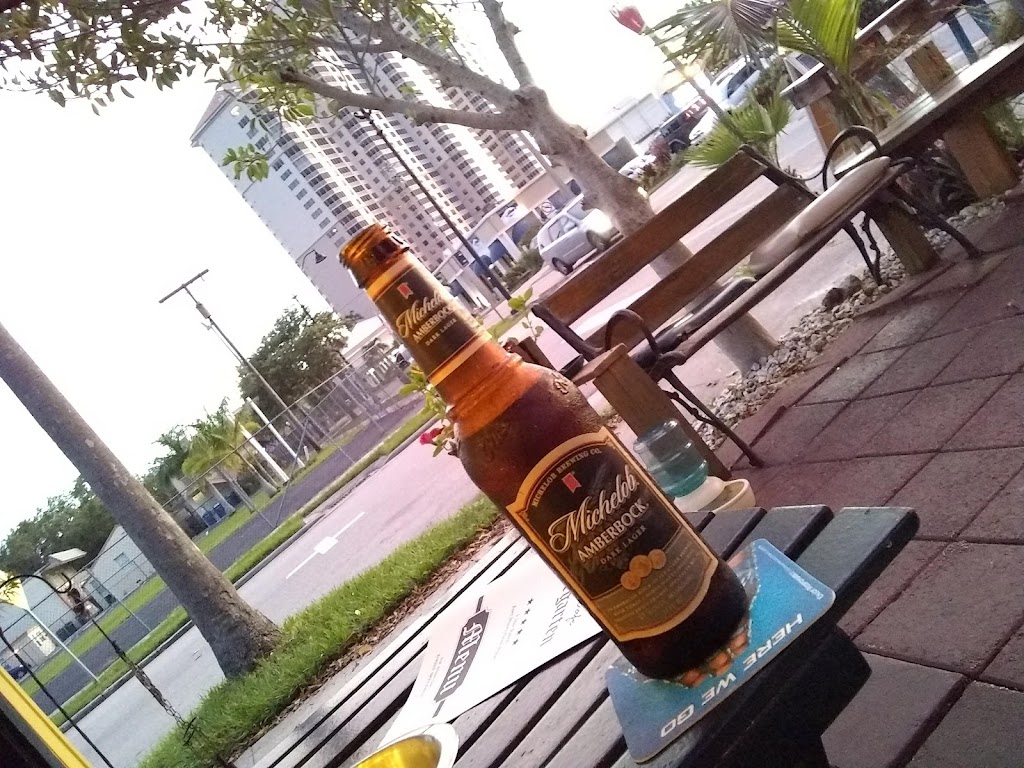 Steve B Waterfront Cafe | cafe | W First St, Fort Myers, FL 33901, USA | 2393449923 OR +1 239-344-9923