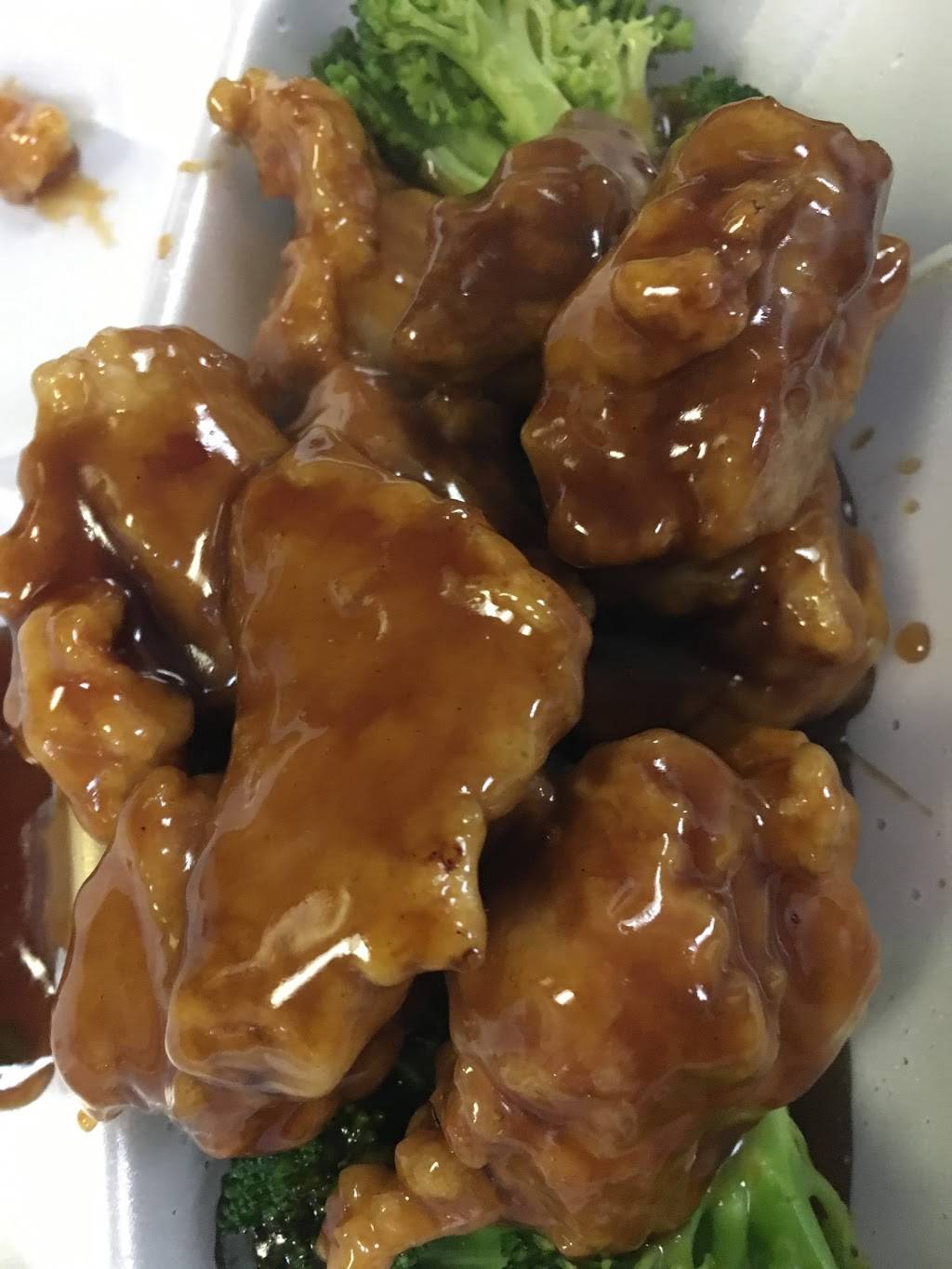 Peking Kitchens | restaurant | 35 Commercial St, Weymouth, MA 02188, USA | 7813352222 OR +1 781-335-2222