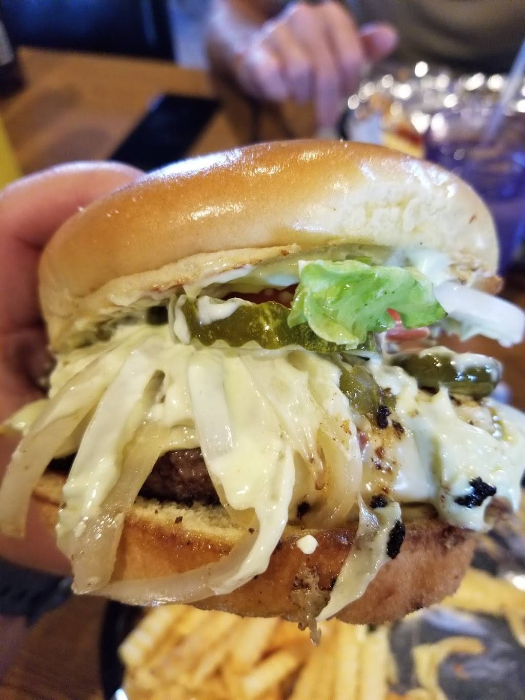 PrairieMoon on Main | restaurant | e 52219, 103 E Main St, Prairieburg, IA 52219, USA | 3194376006 OR +1 319-437-6006