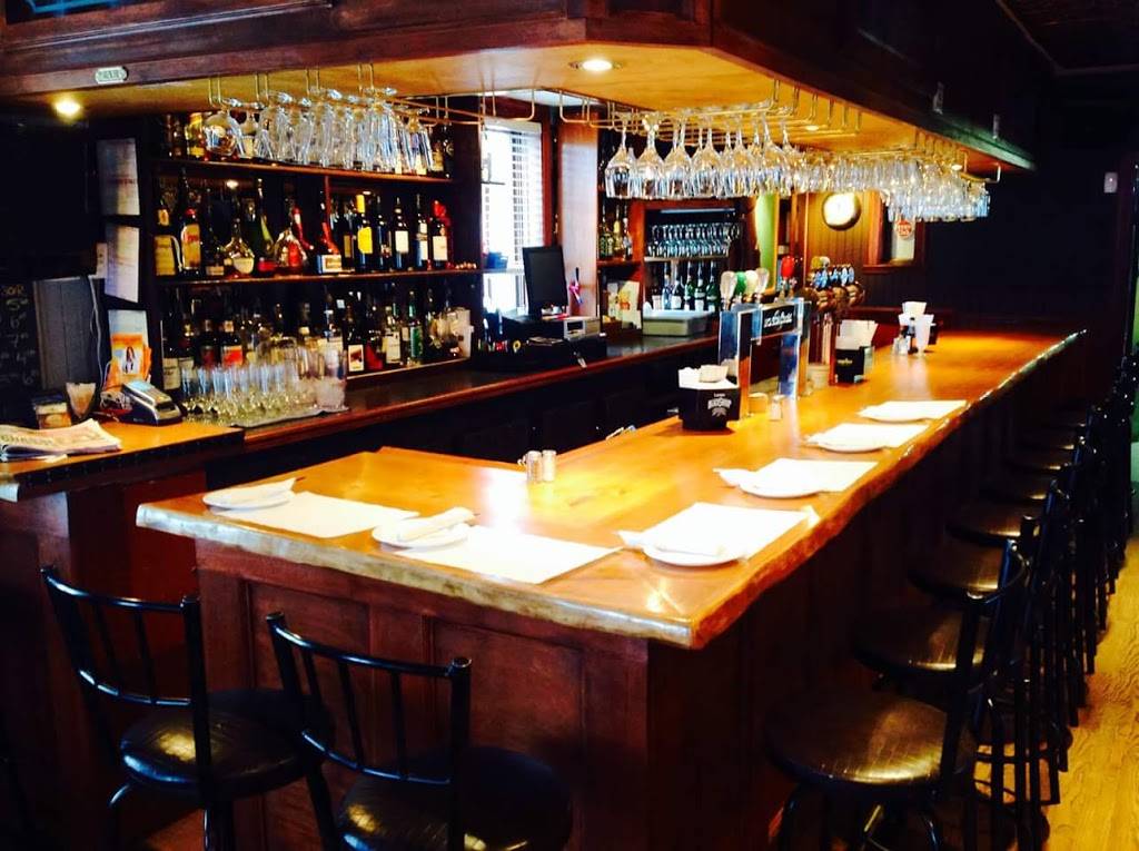 Restaurant Le Valet | restaurant | 8G6, 515 Rue Notre-Dame, Repentigny, QC J6A 2T6, Canada | 4506572195 OR +1 450-657-2195