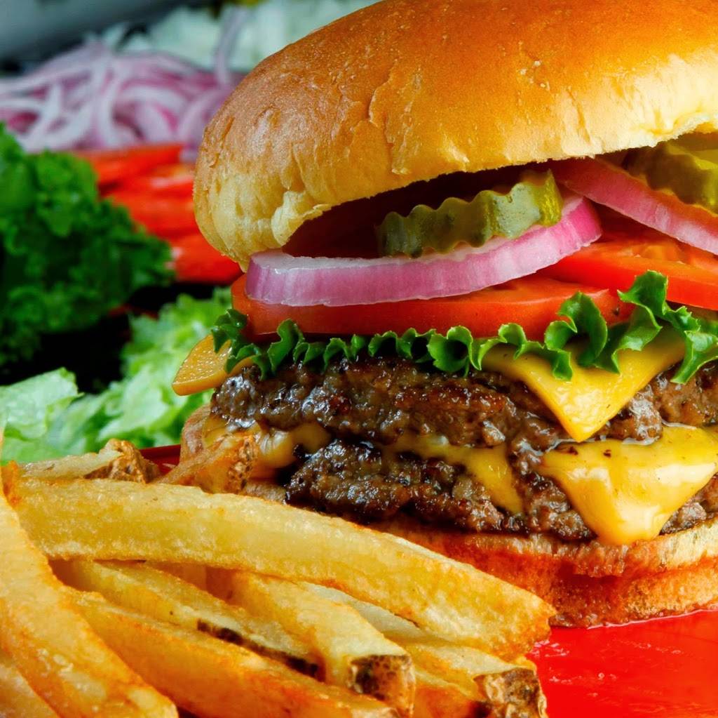 Cheeseburger Bobbys | restaurant | 2295 Towne Lake Pkwy, Woodstock, GA 30189, USA | 6784943200 OR +1 678-494-3200