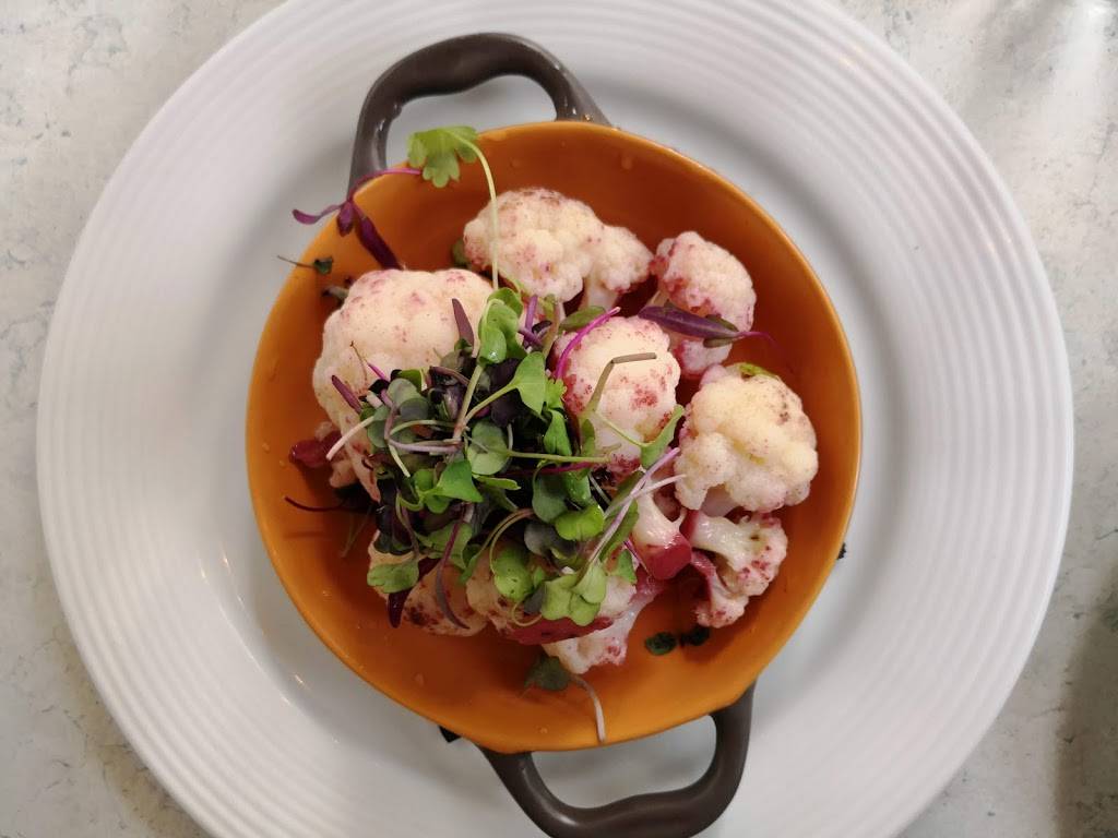 19 Raw Oyster Bar | restaurant | 19 Church St, Edgartown, MA 02539, USA | 7742240550 OR +1 774-224-0550