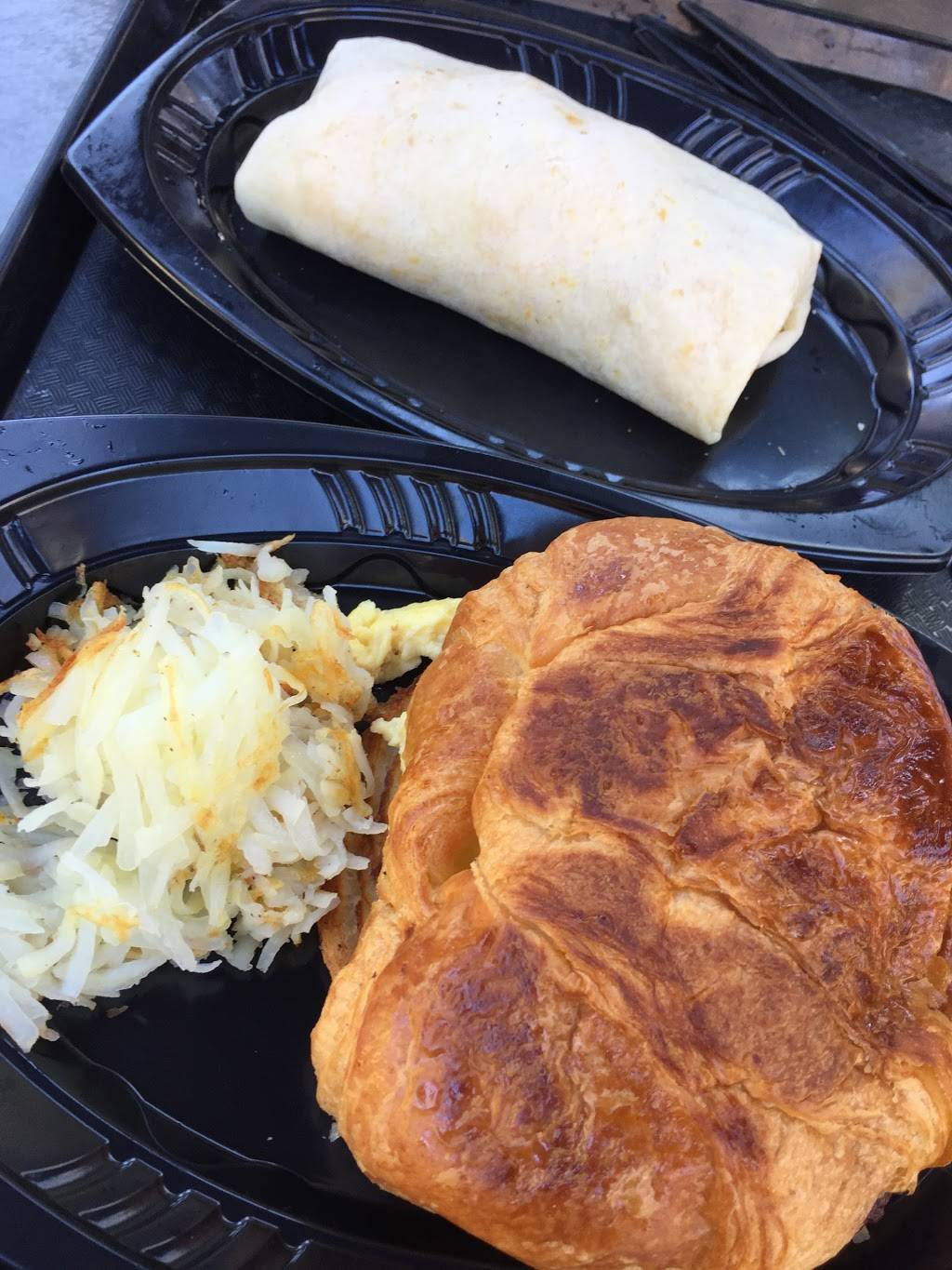 Plaza Grill | restaurant | 100 Universal City Plaza, Universal City, CA 91608, USA | 8008648377 OR +1 800-864-8377