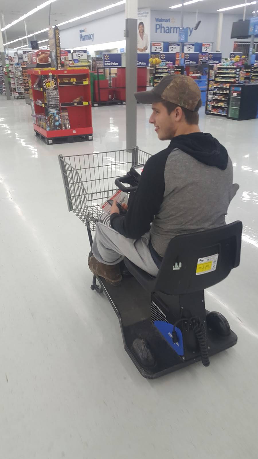 Subway | restaurant | 701 Grand Central Ave, Vienna, WV 26105, USA | 3044245320 OR +1 304-424-5320