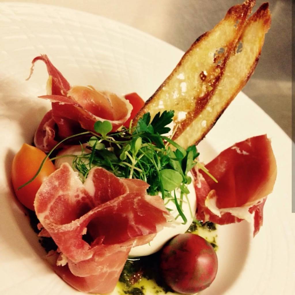 Avlyn Gardens Ristorante | restaurant | 10503 Islington Ave, Kleinburg, ON L0J 1C0, Canada | 9058931144 OR +1 905-893-1144