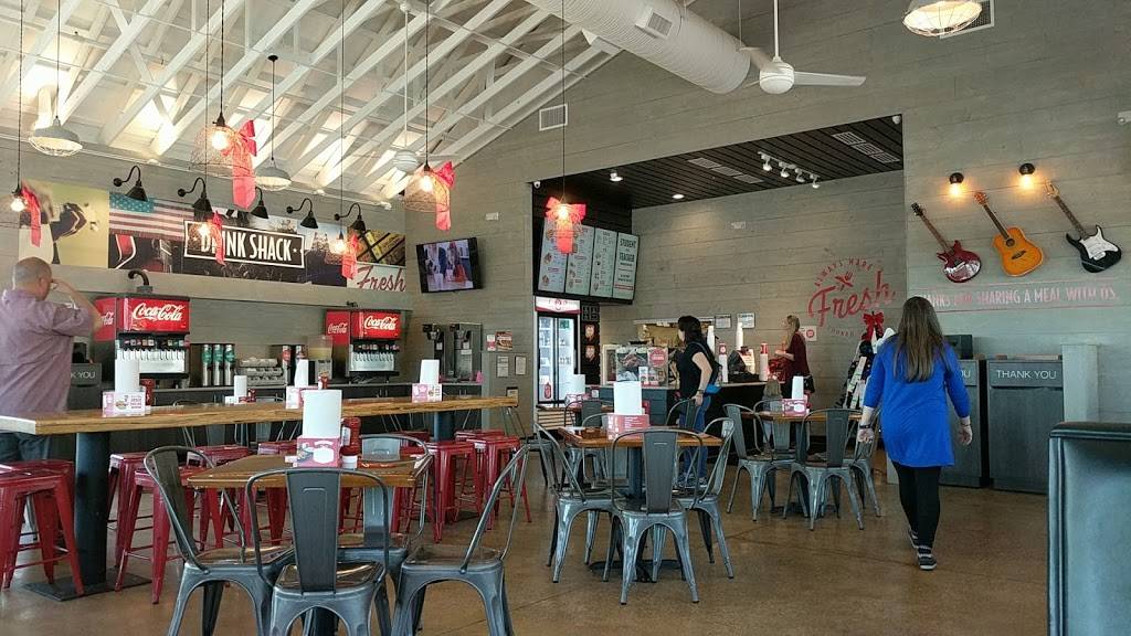 Slim Chickens | restaurant | 7925 S Broadway Ave #100, Tyler, TX 75703, USA | 9035617546 OR +1 903-561-7546