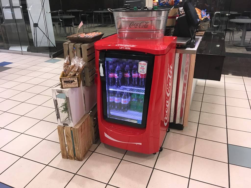 Eurest Cafe at Presidents Plaza | restaurant | 8700 W Bryn Mawr Ave, Chicago, IL 60631, USA | 7733990633 OR +1 773-399-0633