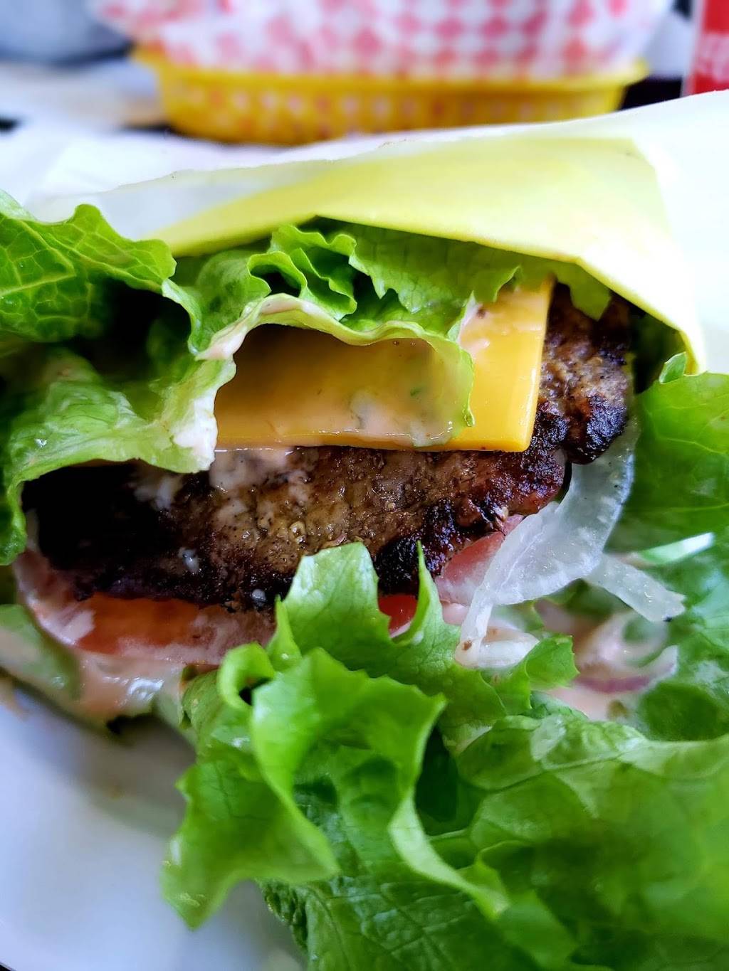 Yellow Basket Burgers | restaurant | 14303 Palmdale Rd, Victorville, CA 92392, USA | 7609527534 OR +1 760-952-7534
